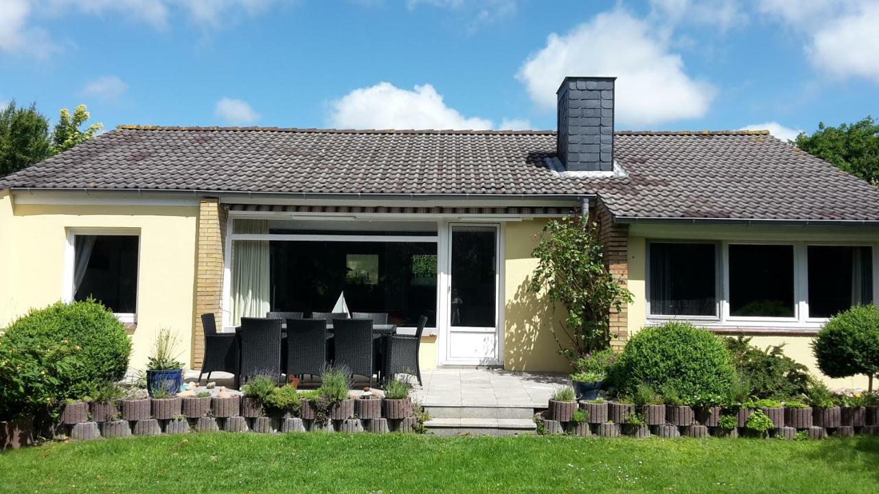 Ferienhaus "Achtern Diek" Villa Büsum Екстериор снимка